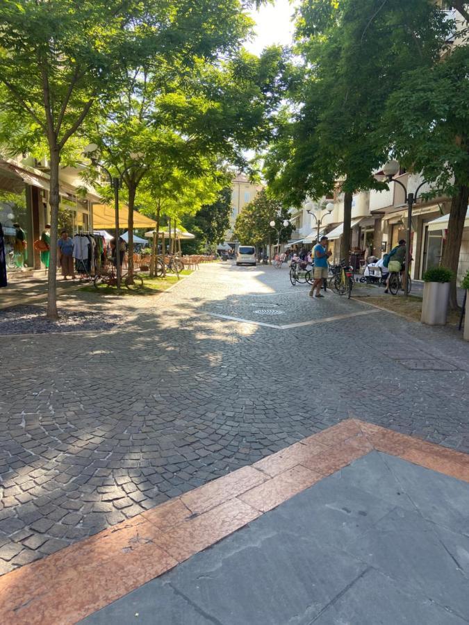 Esplanade Sea Side - Bicamere, 2 Terrazzi, Garage A Richiesta Grado Zewnętrze zdjęcie